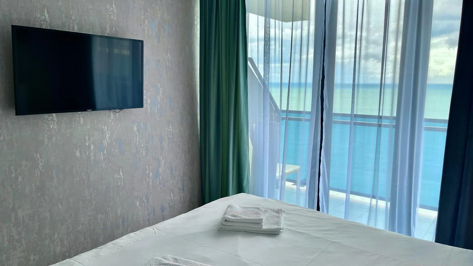 شقة Marvella Hotel Orbi Beach Tower باتومي