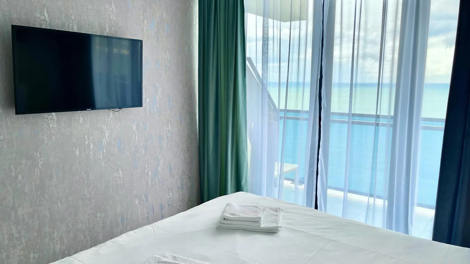 شقة Marvella Hotel Orbi Beach Tower باتومي