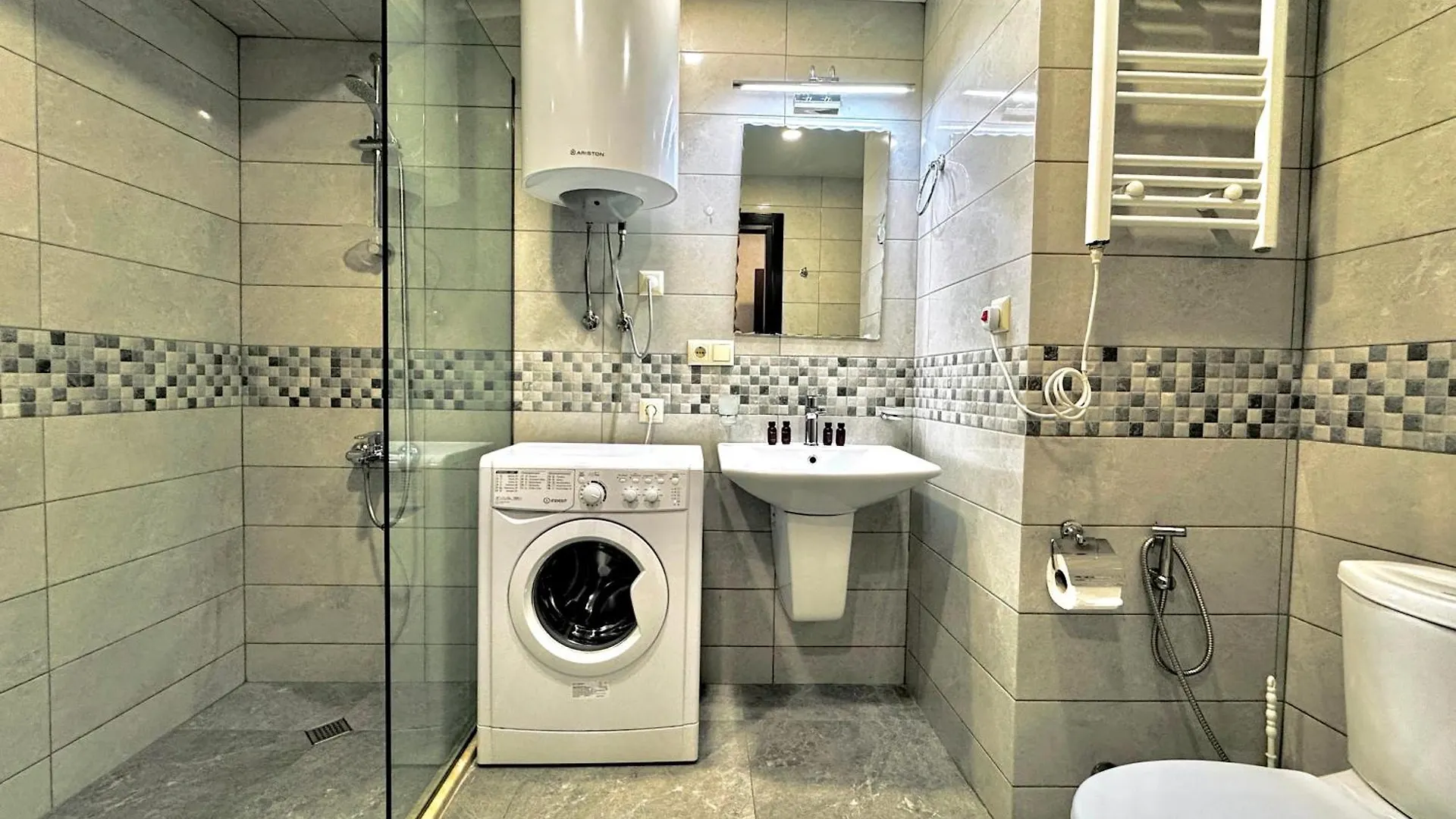 Marvella Hotel Orbi Beach Tower باتومي 0*,